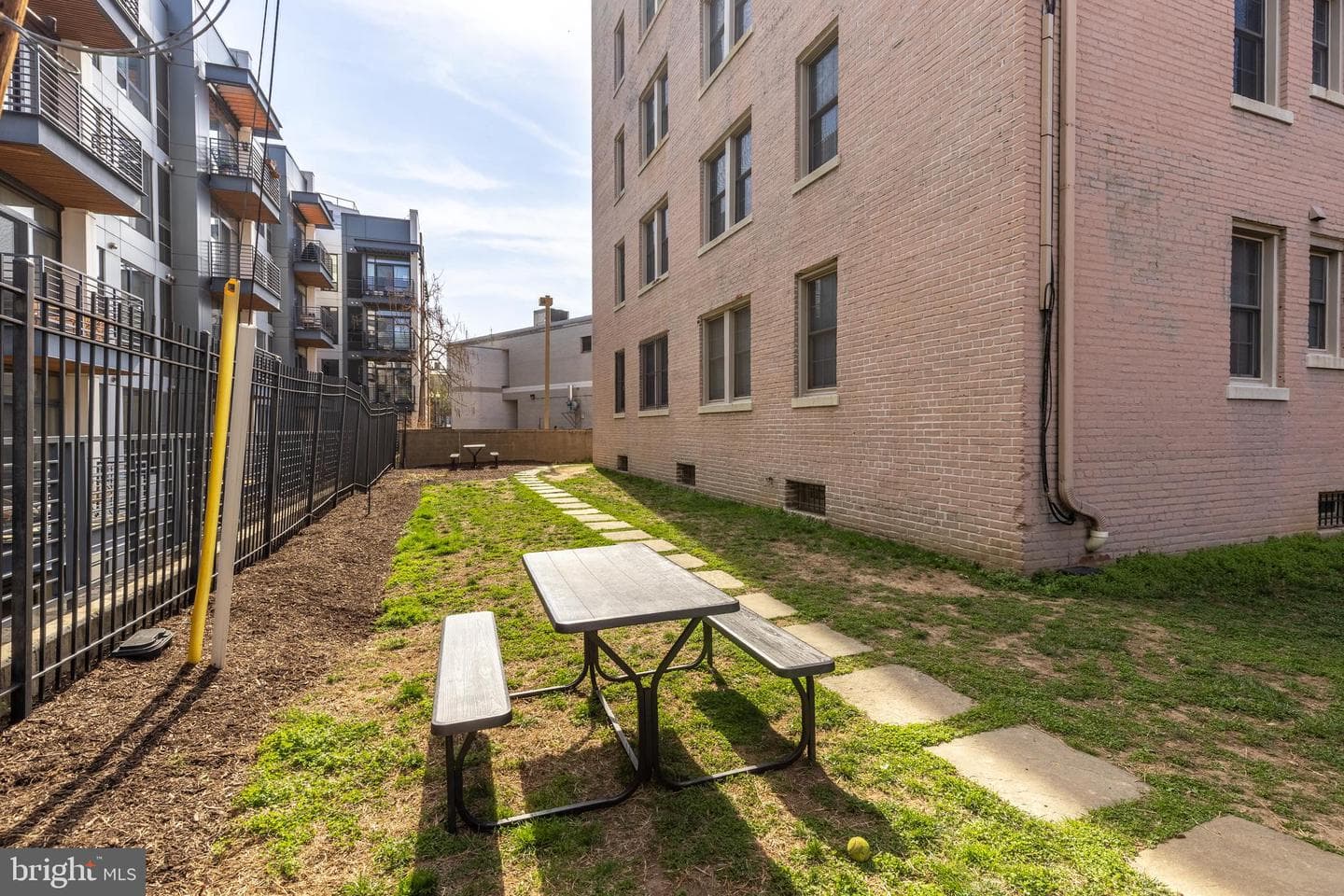 1423 Newton Street NW #204 photo 25