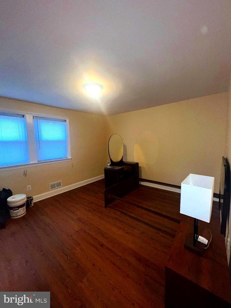 439 21st Street NE photo 8