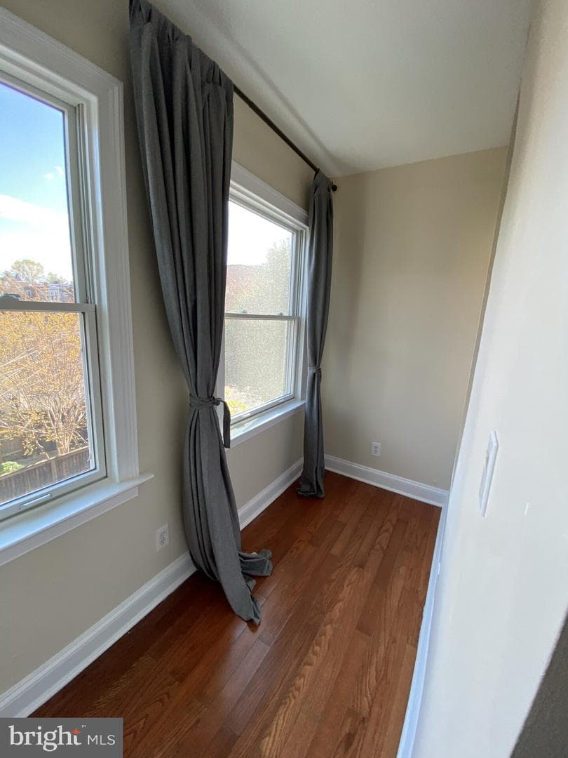 417 G Street NE photo 24