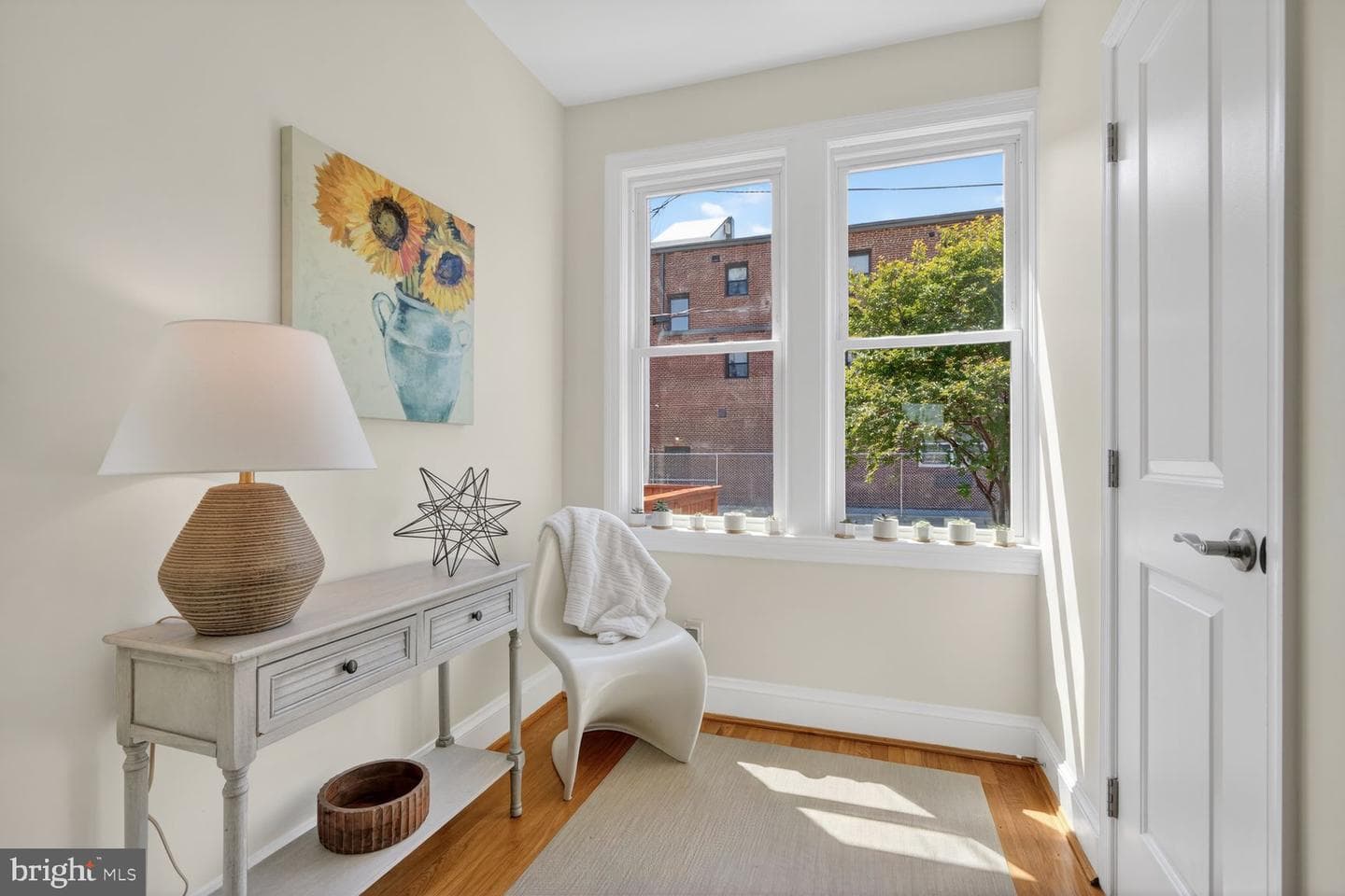 308 Emerson Street NW photo 11