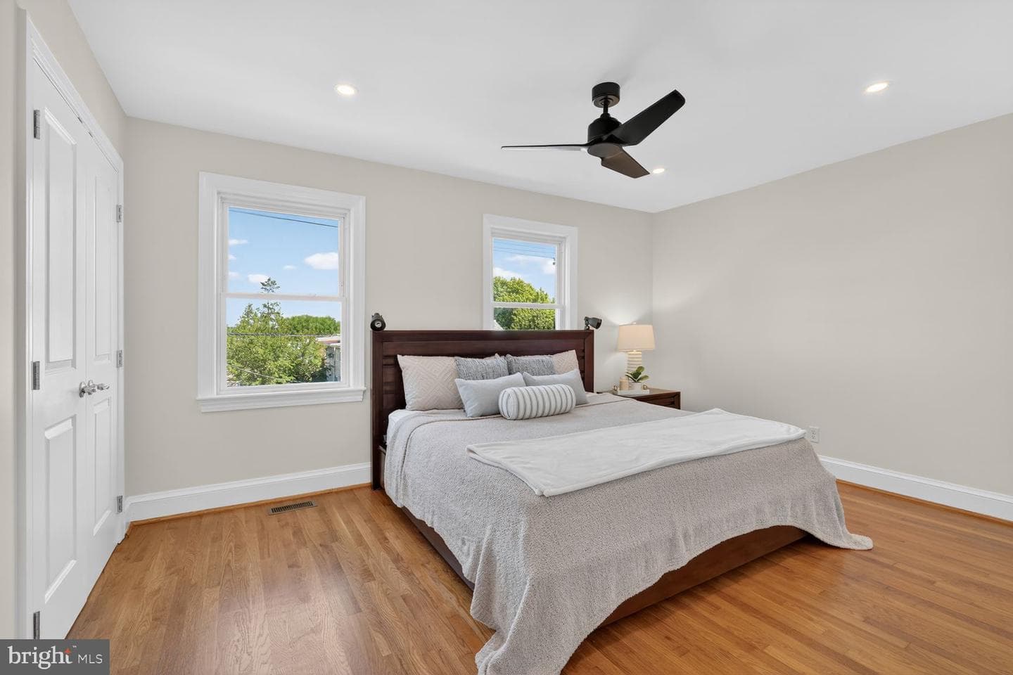 308 Emerson Street NW photo 14