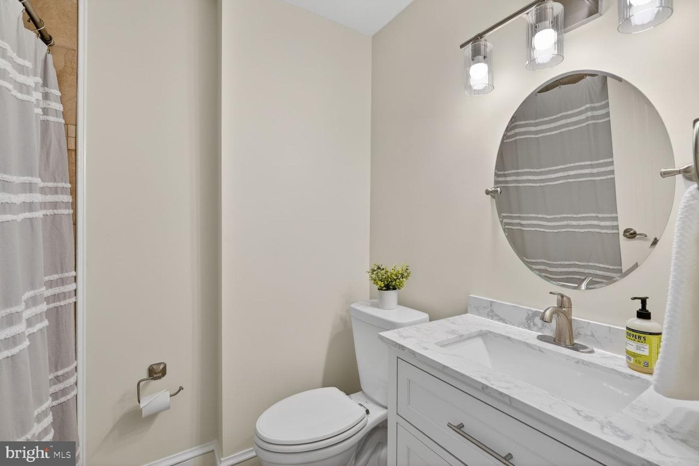 308 Emerson Street NW photo 19