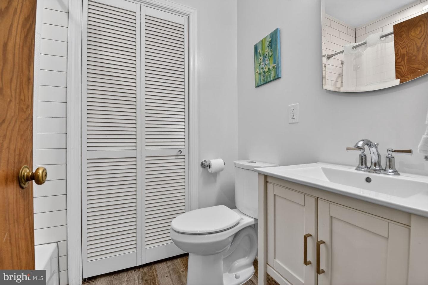 4004 8th Street NE #4 photo 8