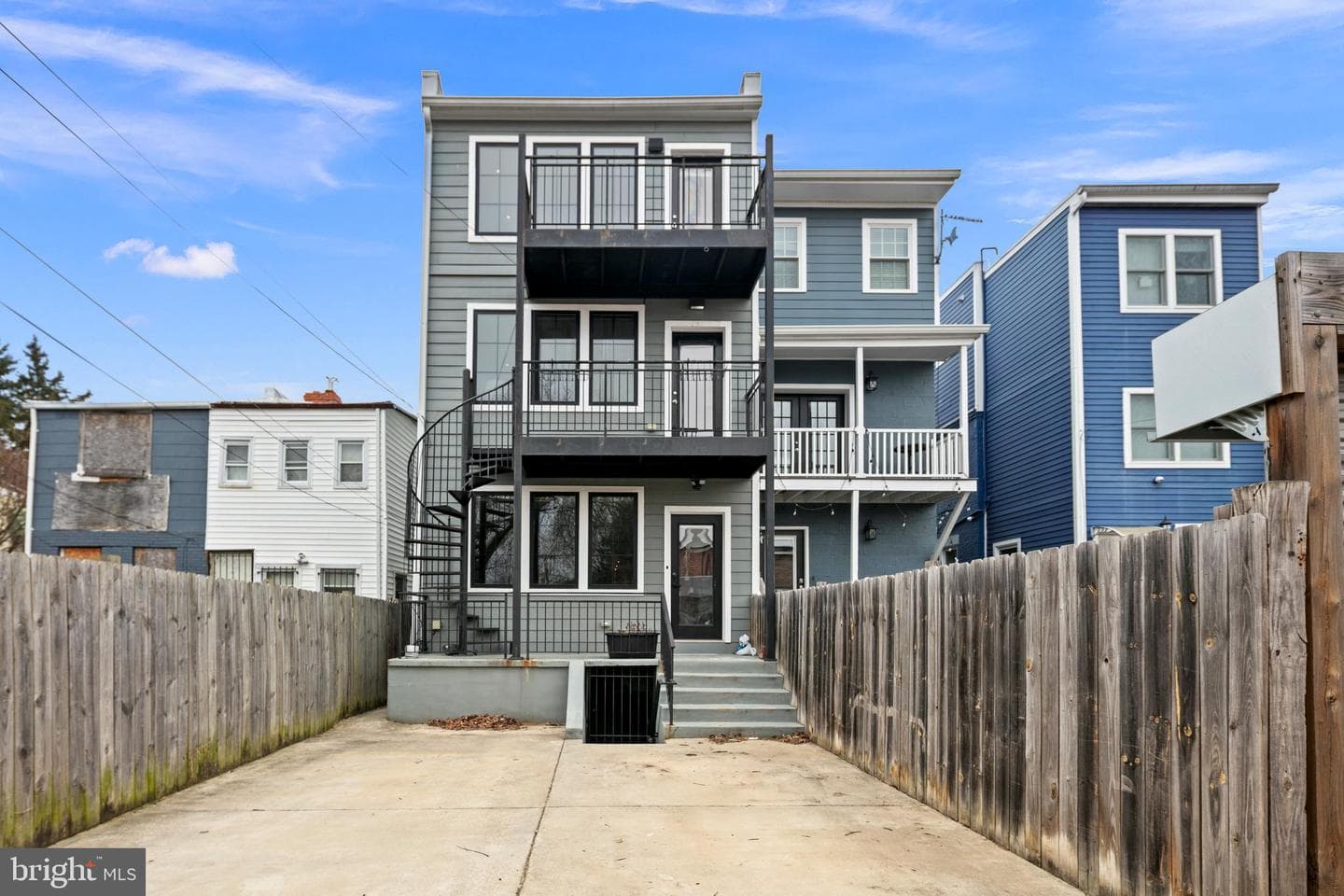 330 16th Street SE #2 photo 28