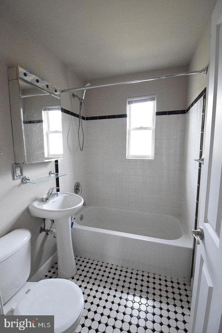 709 Brandywine Street SE #302 photo 10