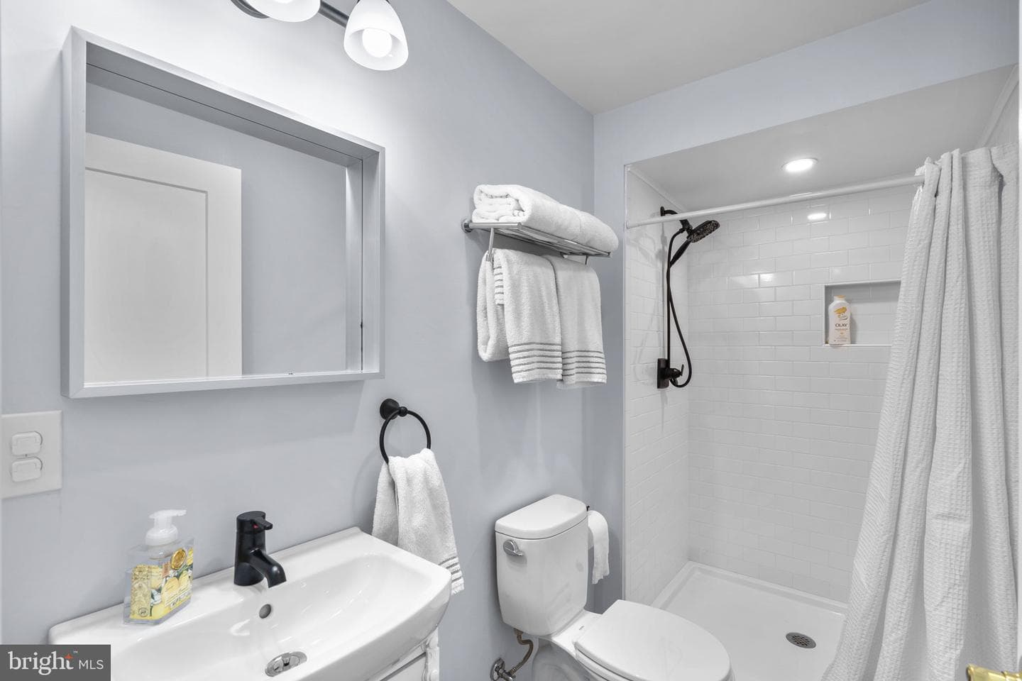 2230 39th Place NW photo 32