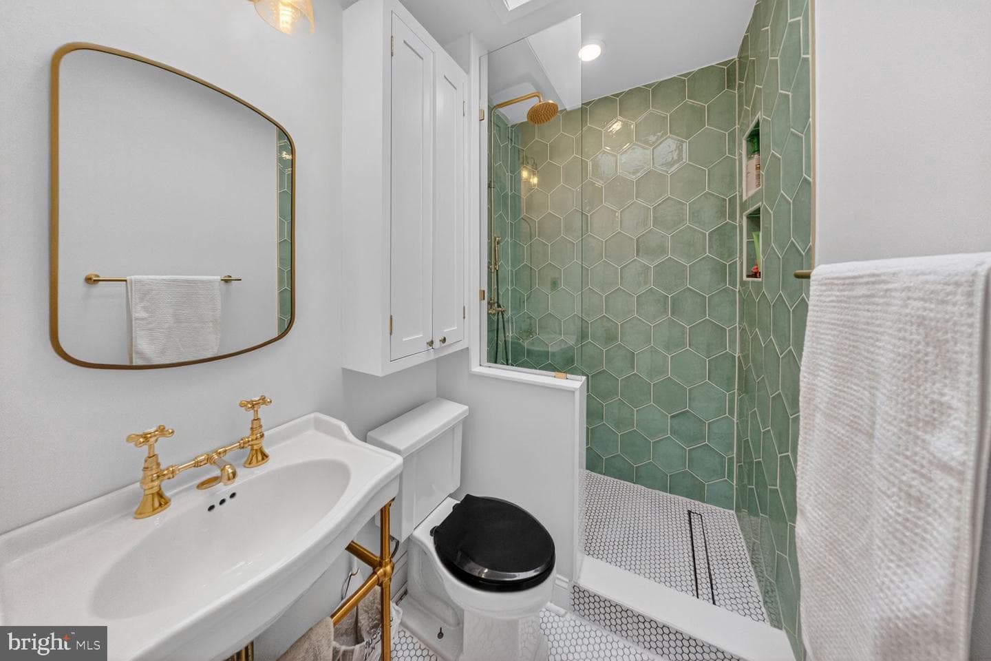 1395 Sheridan Street NW photo 18