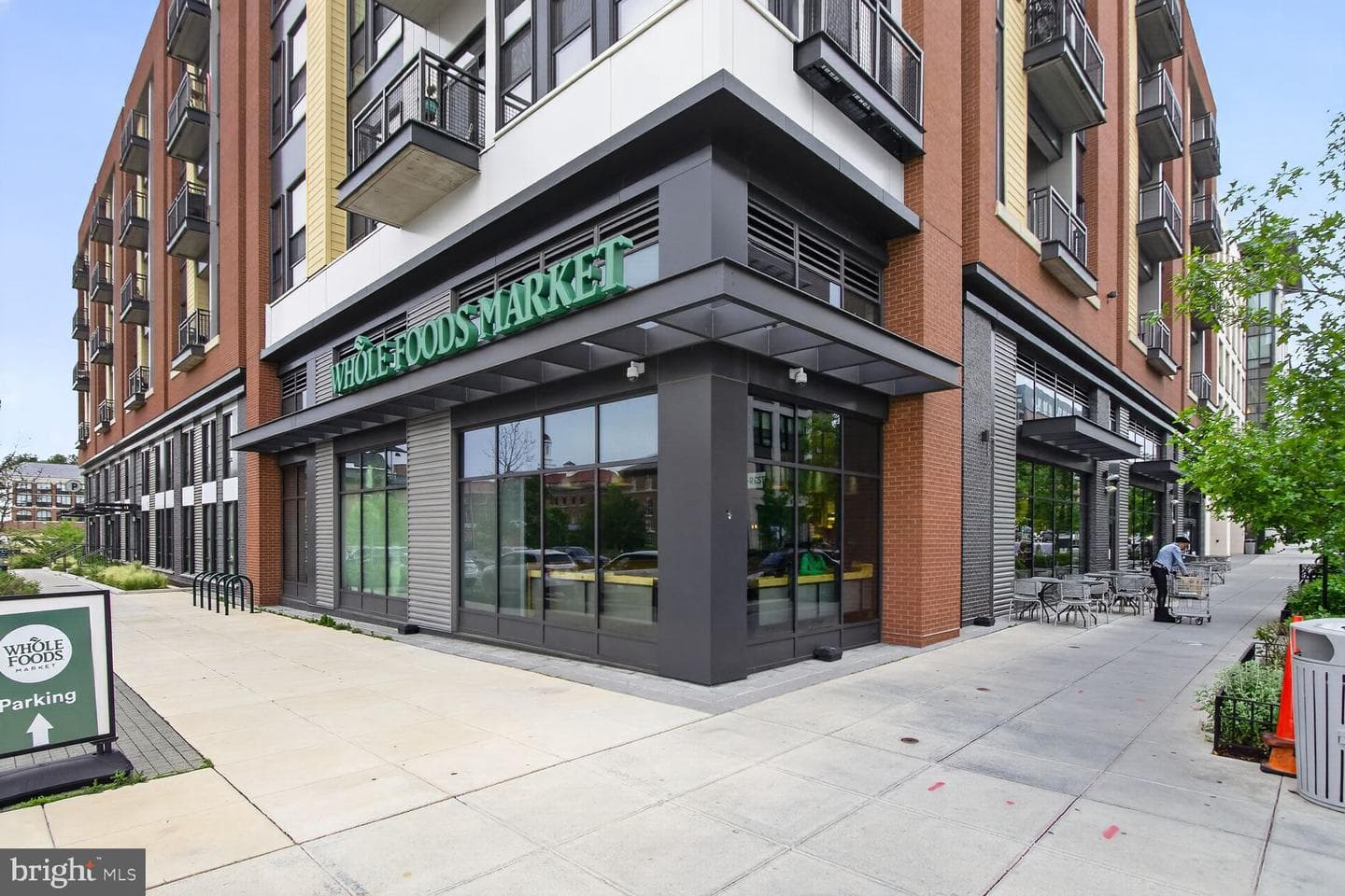 1395 Sheridan Street NW photo 38
