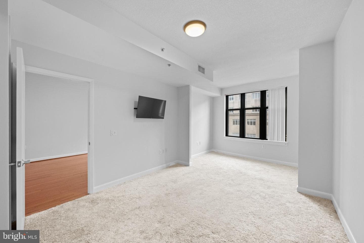 400 Massachusetts Avenue NW #621 photo 20