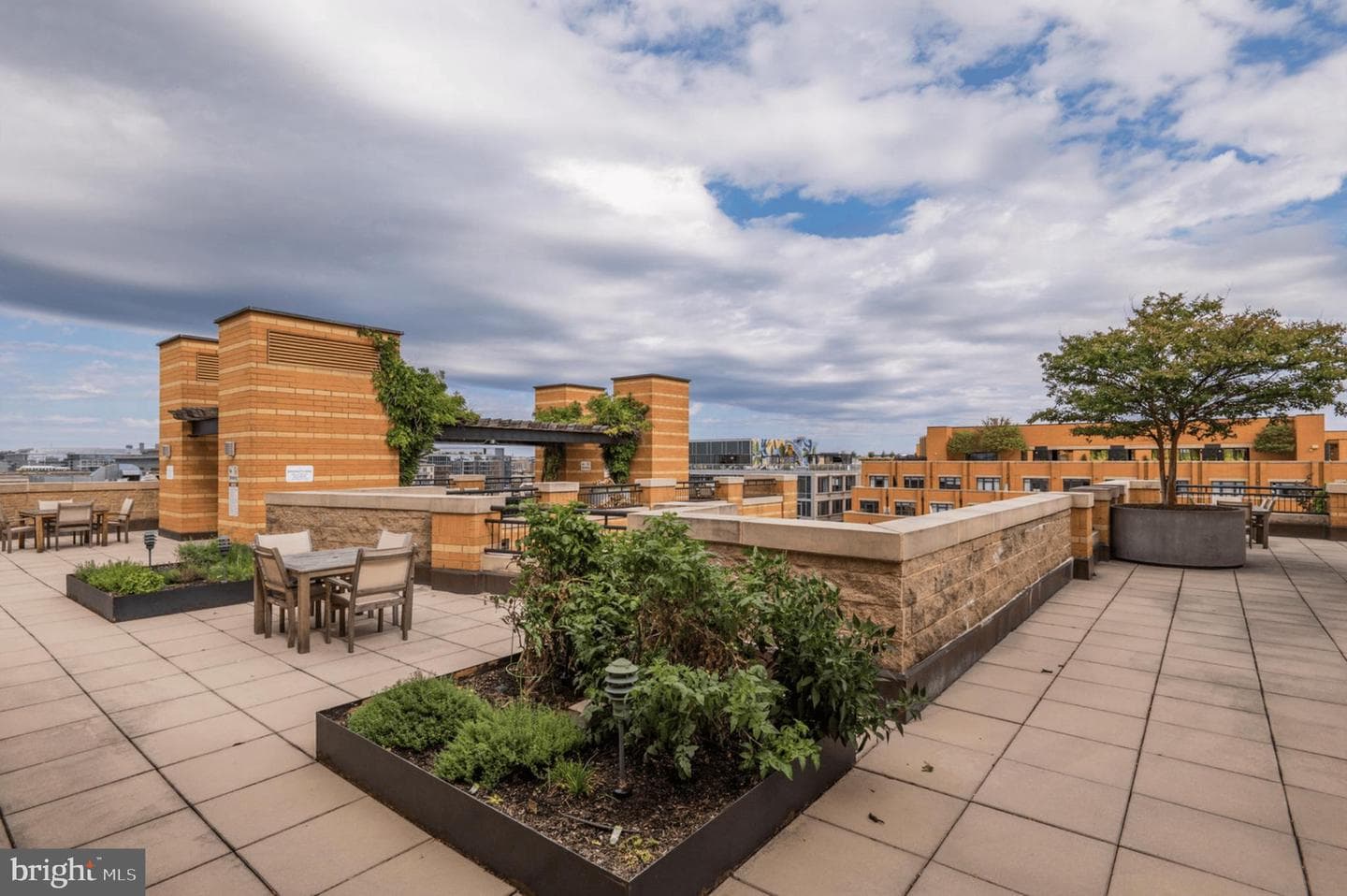 400 Massachusetts Avenue NW #621 photo 29