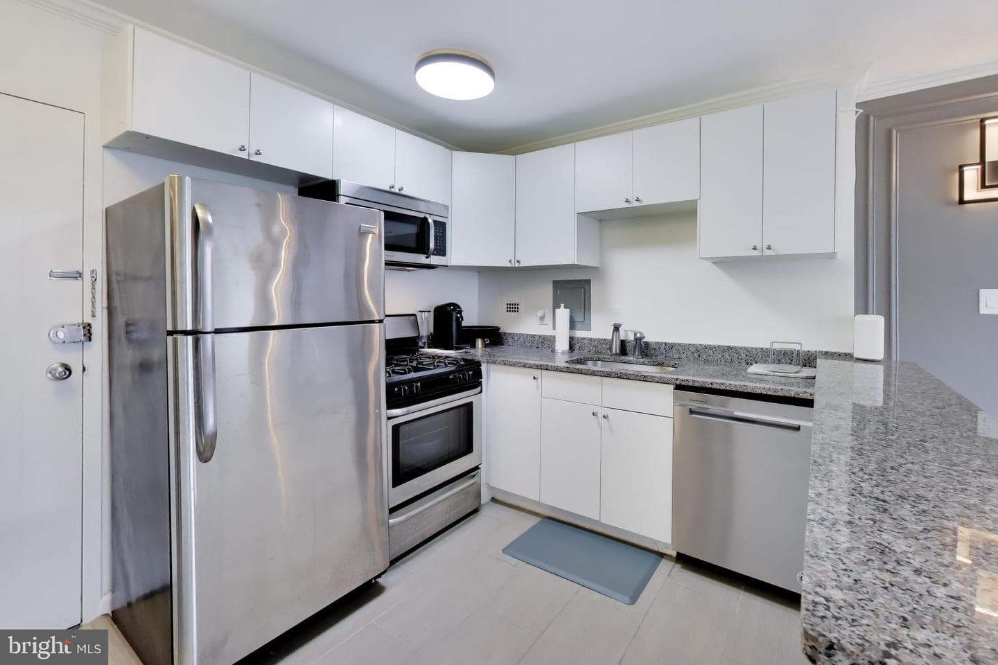 922 24th Street NW #713 photo 4