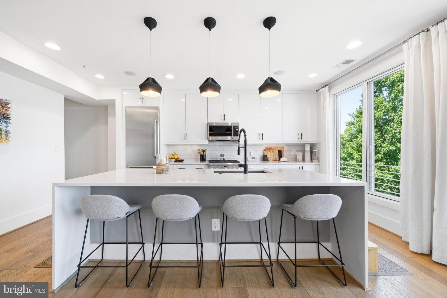 645 Maryland Avenue NE #301 photo 16