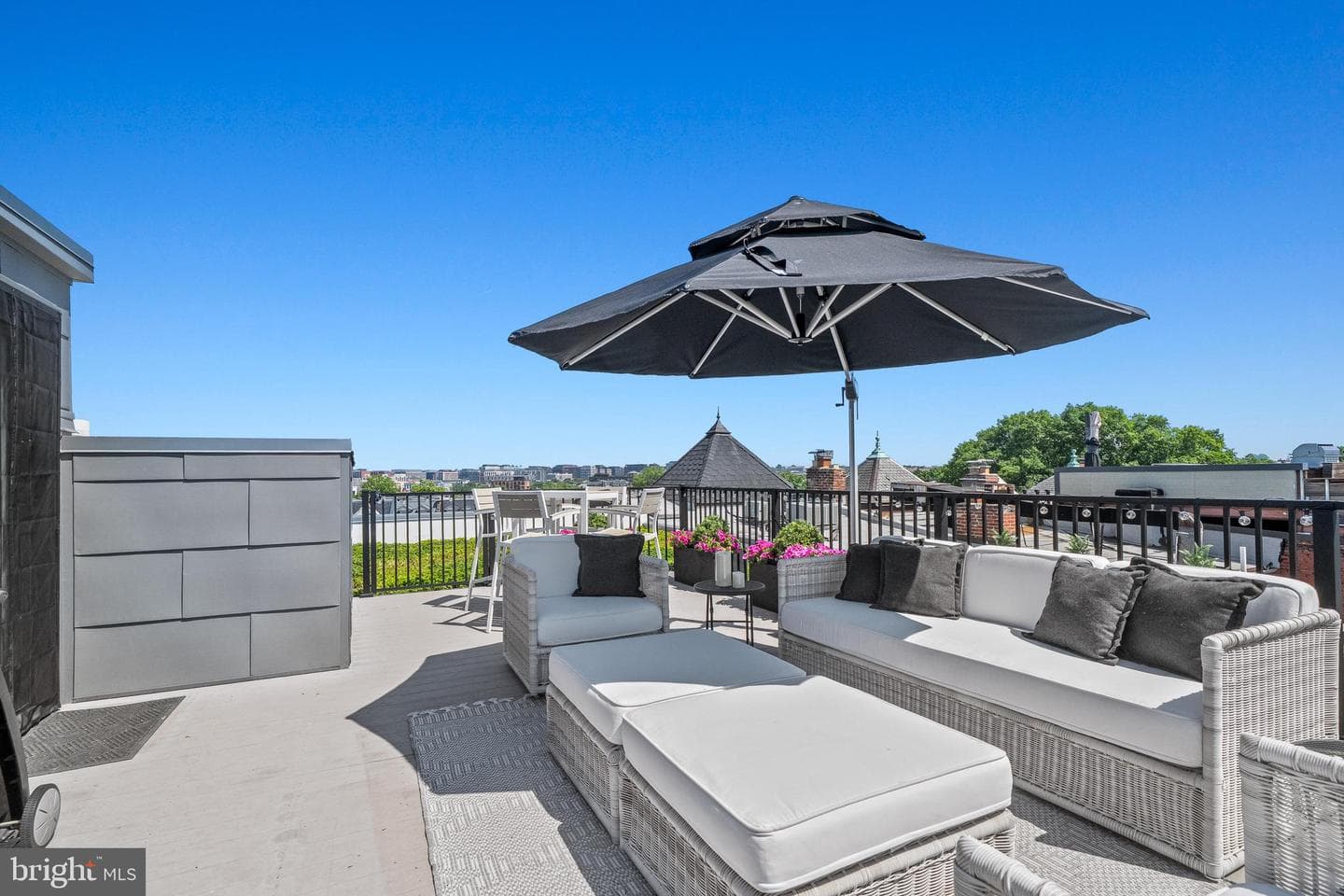 645 Maryland Avenue NE #301 photo 25