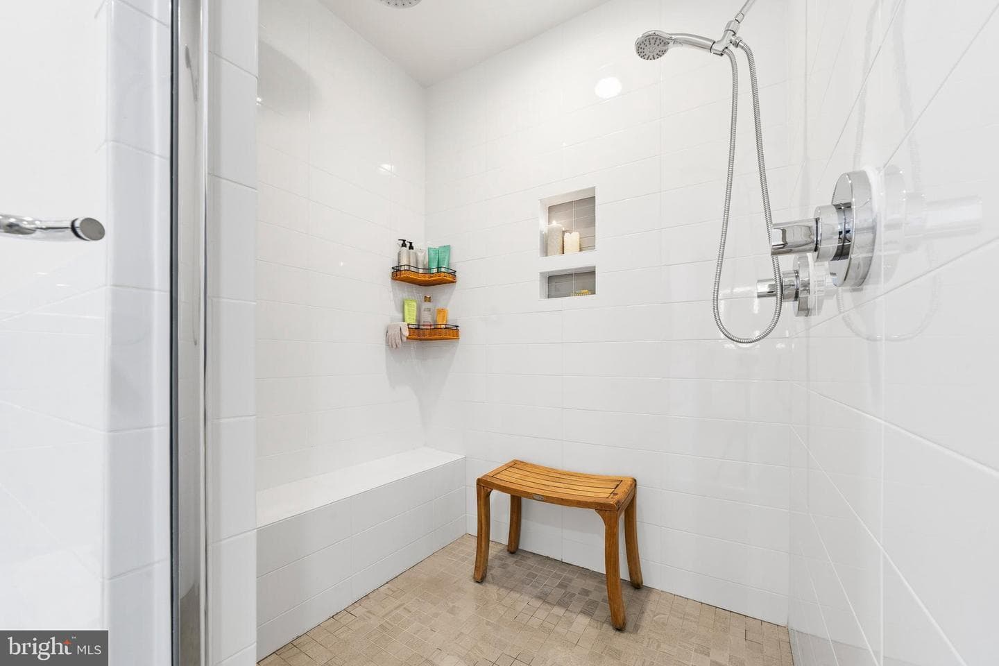 645 Maryland Avenue NE #301 photo 39