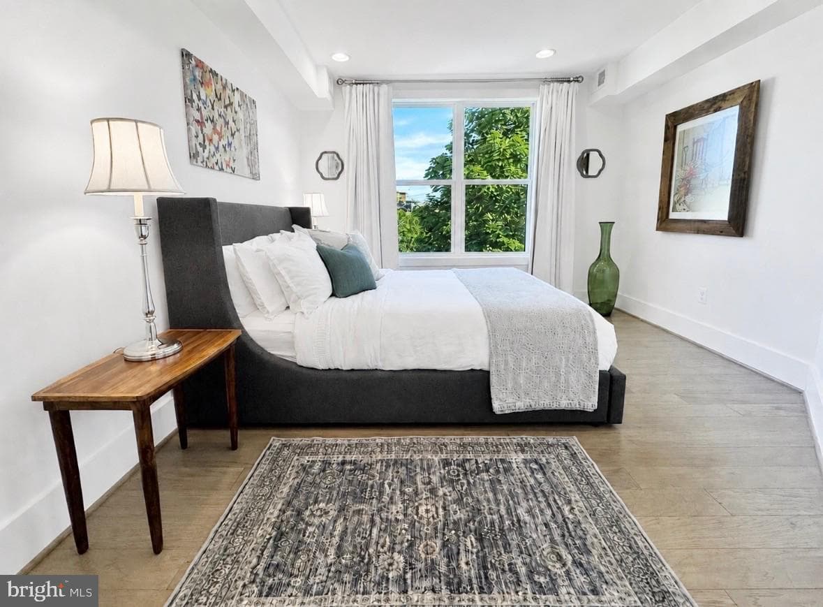 645 Maryland Avenue NE #301 photo 40