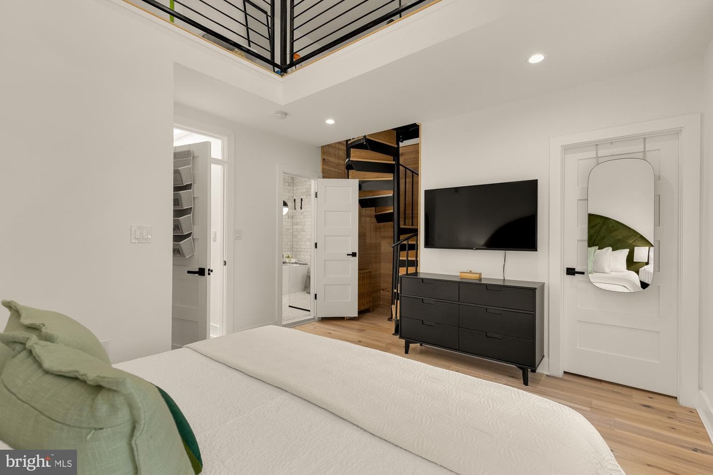 1341 Taylor Street NW photo 27