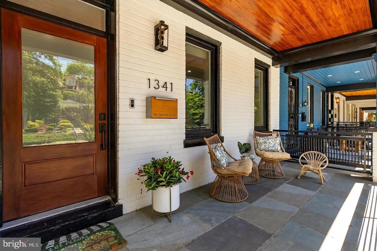 1341 Taylor Street NW photo 4