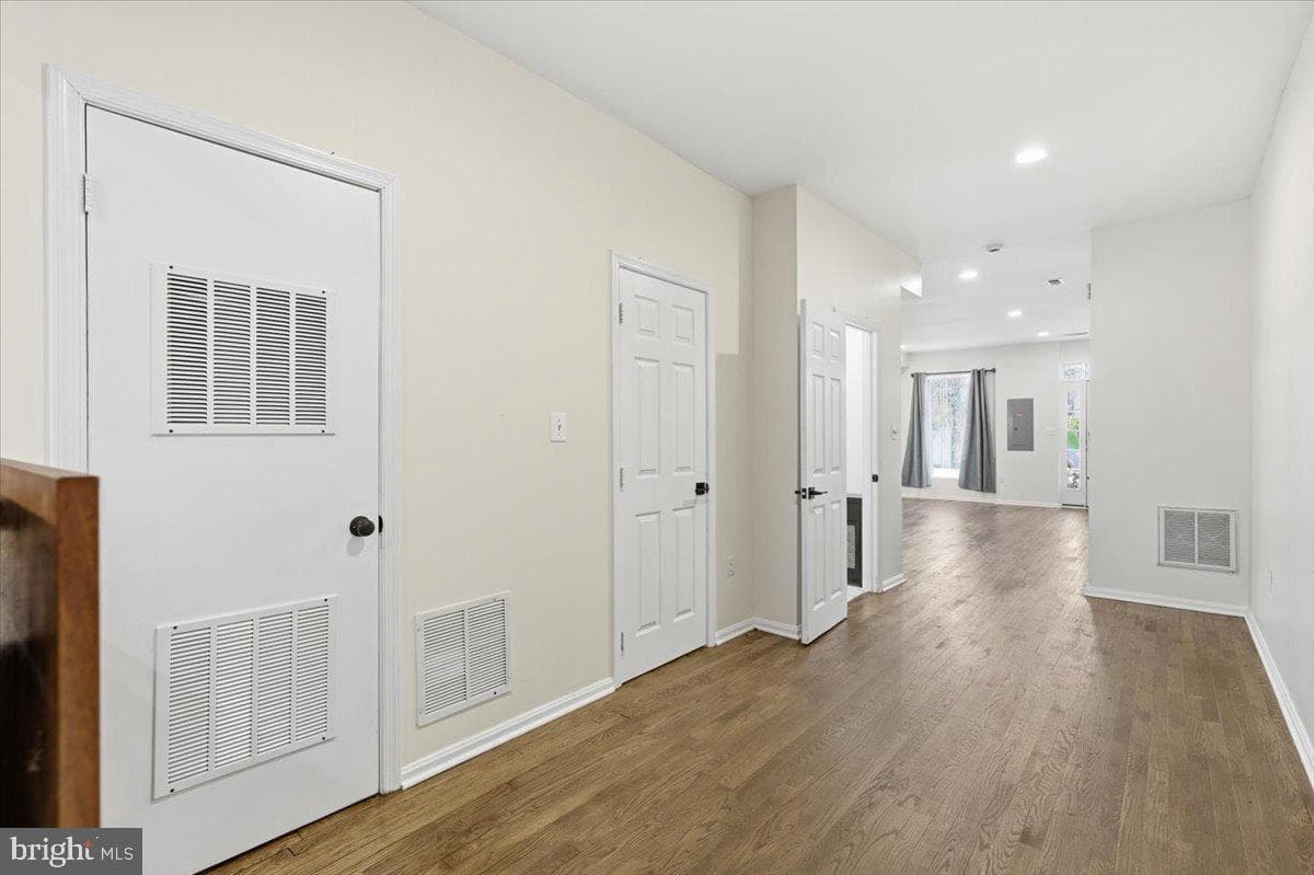 1265 Morse Street NE photo 14