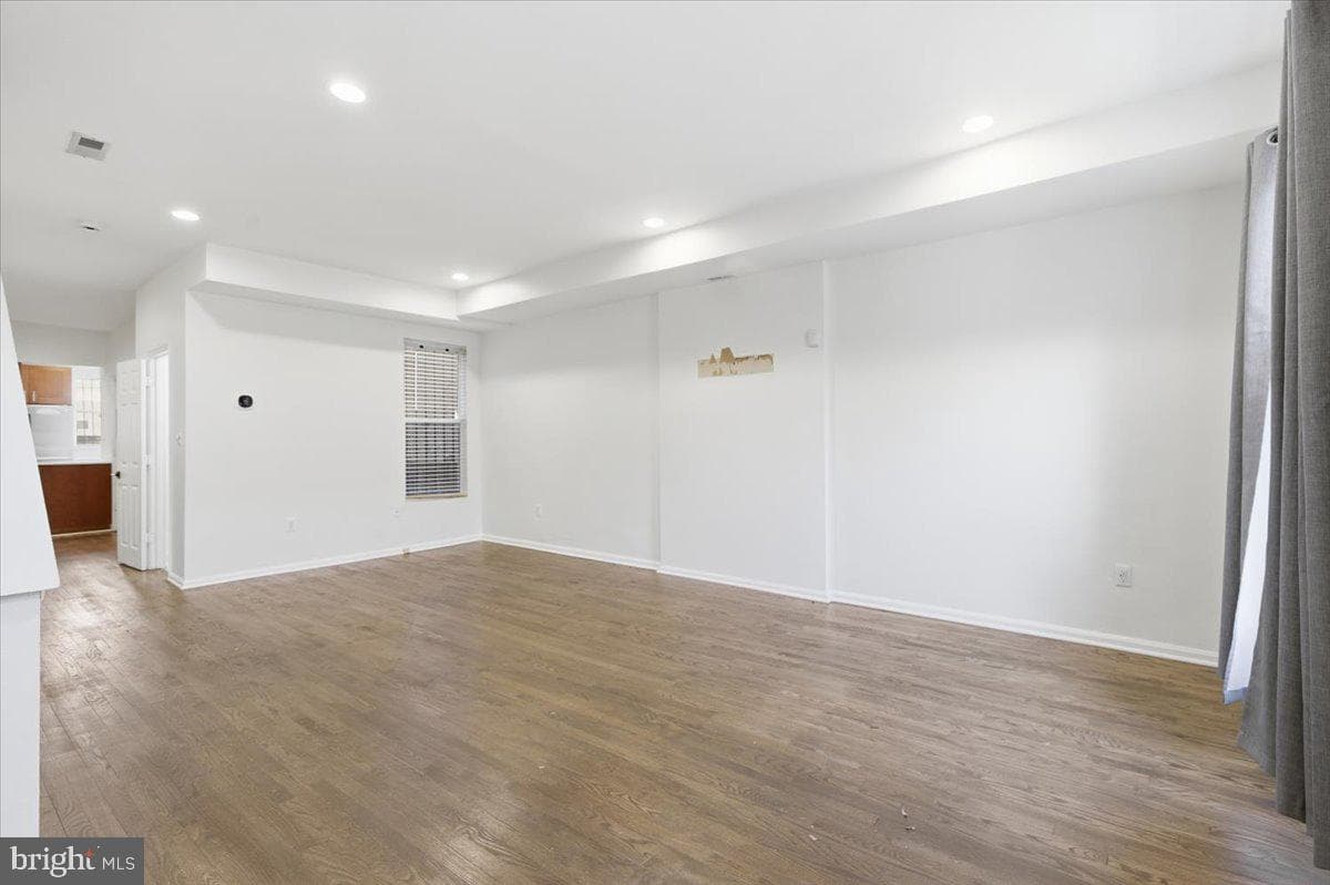 1265 Morse Street NE photo 3