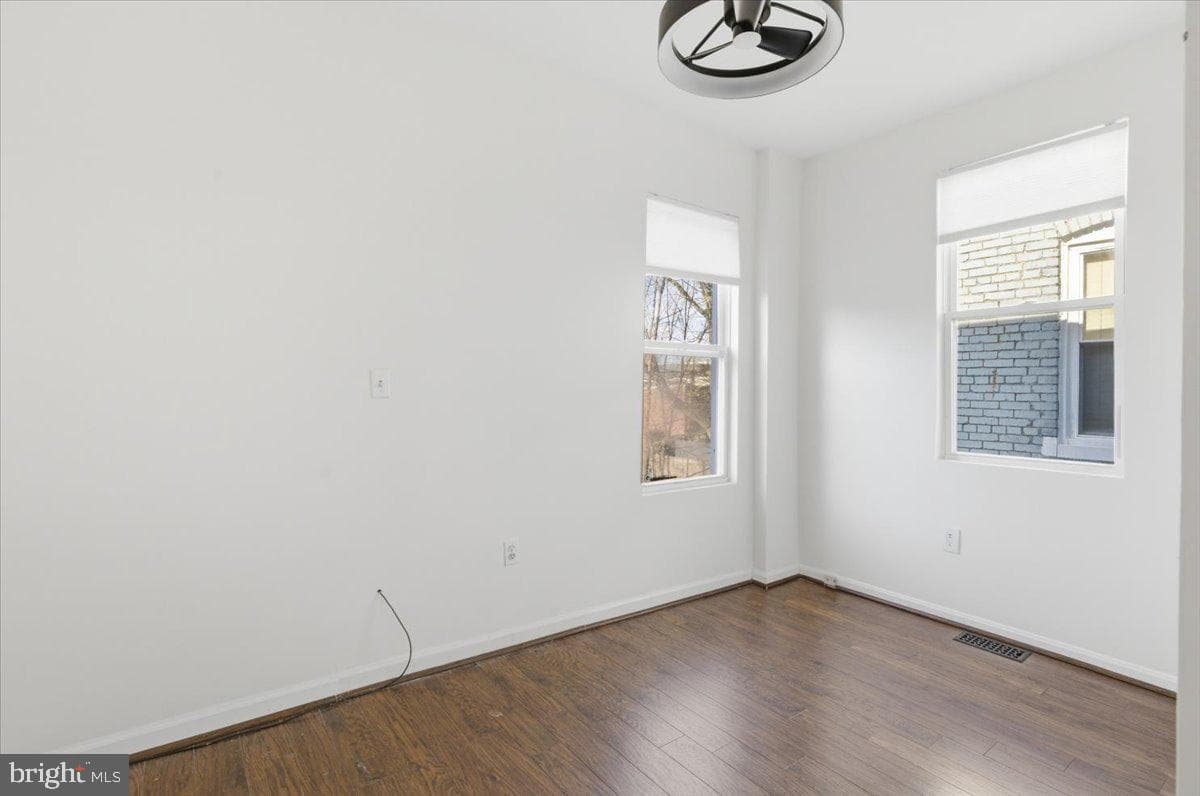 1265 Morse Street NE photo 37