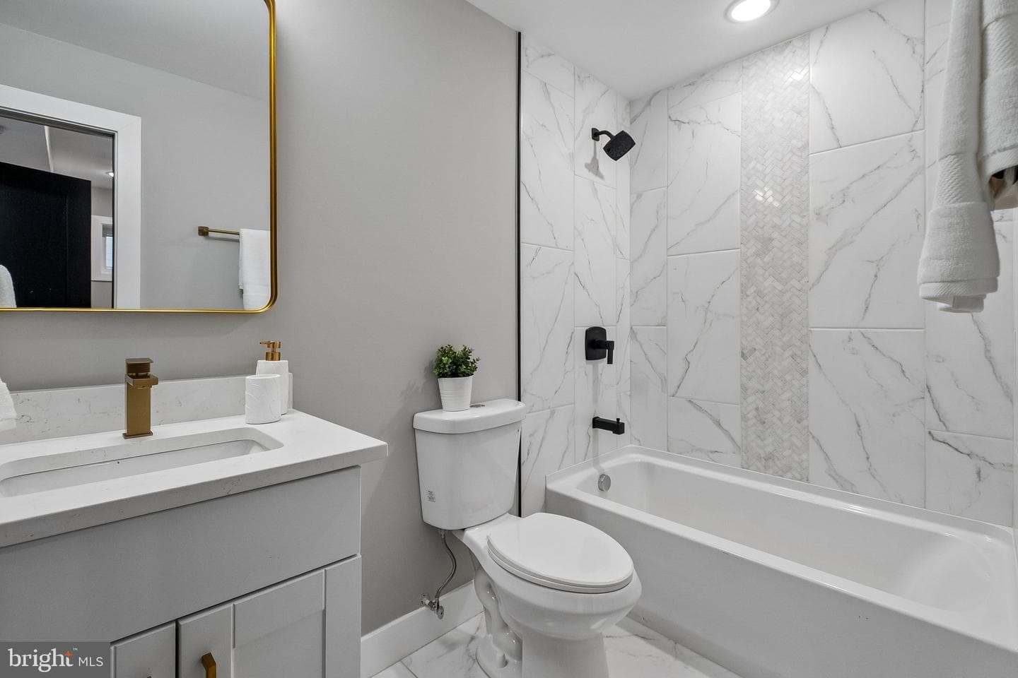 2333 Fairlawn Avenue SE #1 photo 22