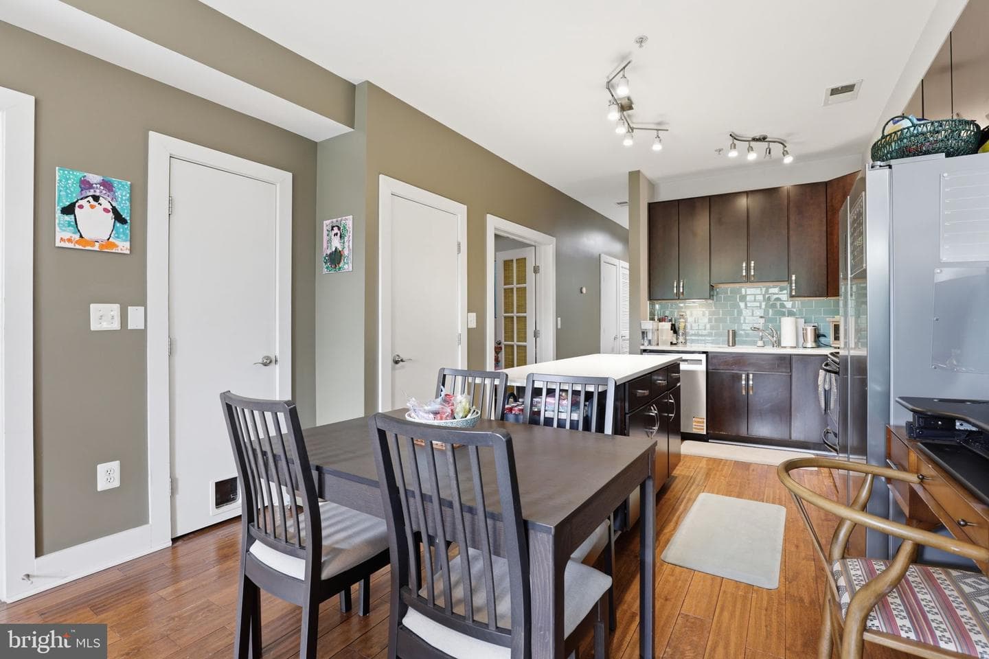 245 15th Street SE #301 photo 6
