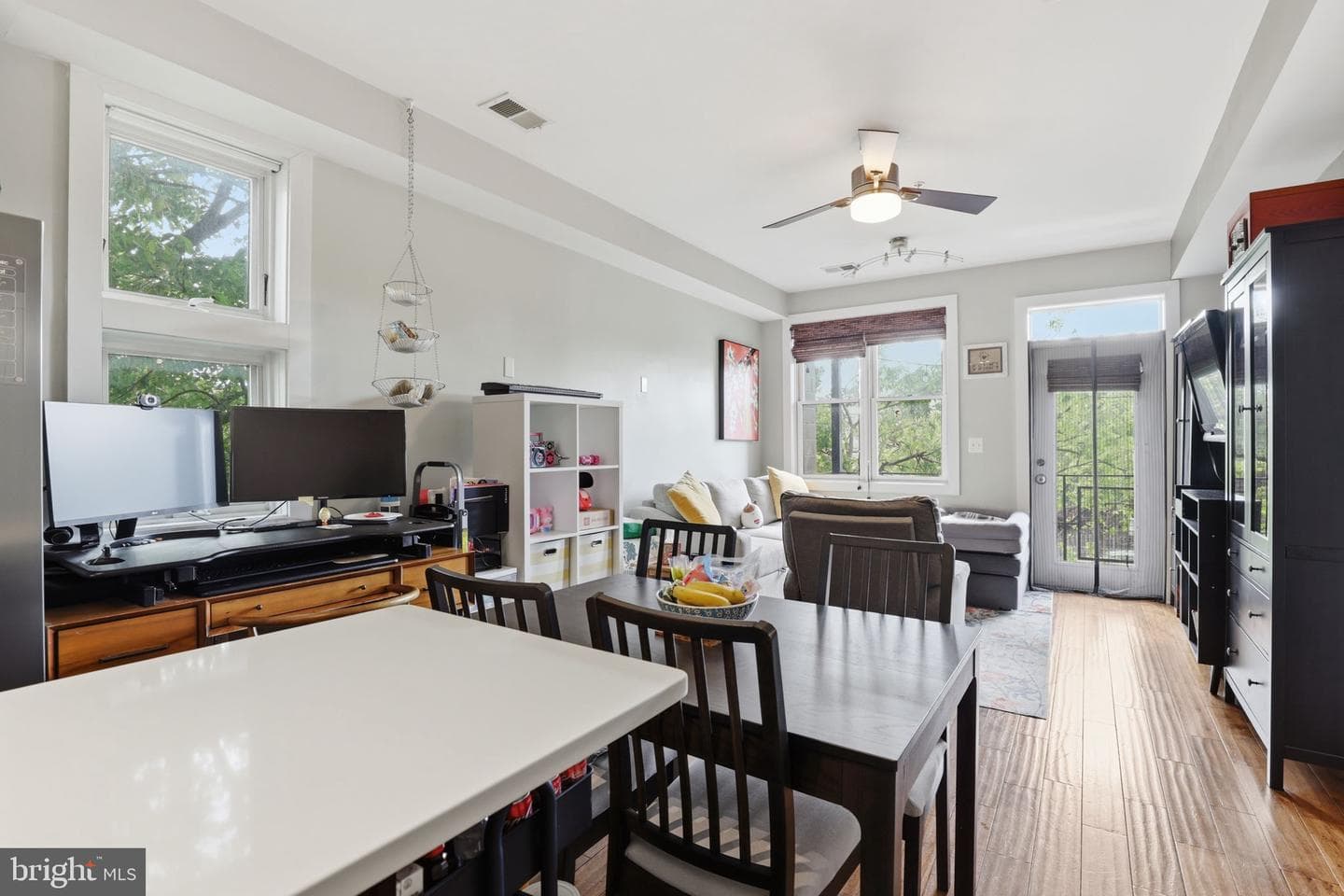 245 15th Street SE #301 photo 8