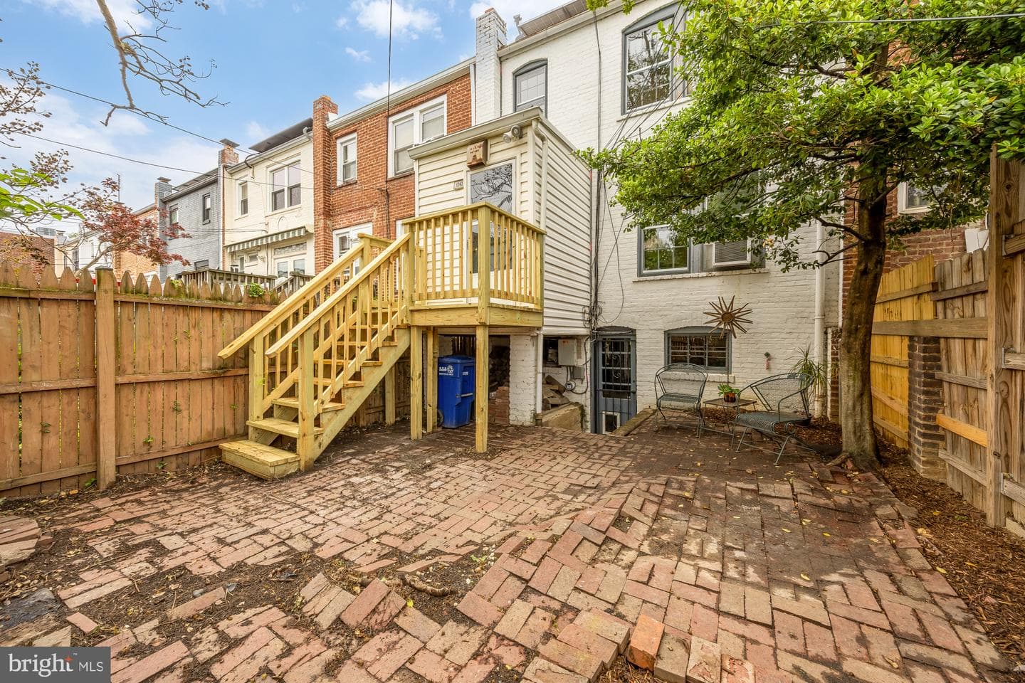 1343 Ives Place SE photo 28