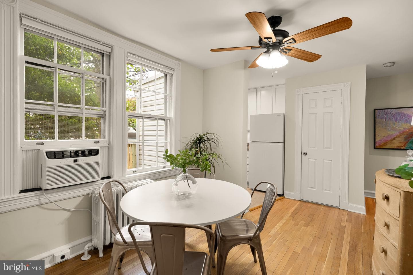 1343 Ives Place SE photo 9