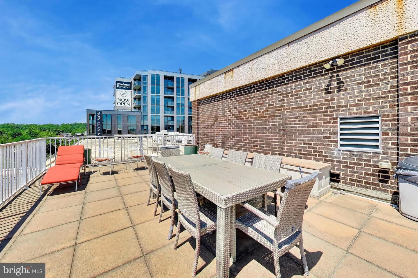 2501 Calvert Street NW #711 photo 17