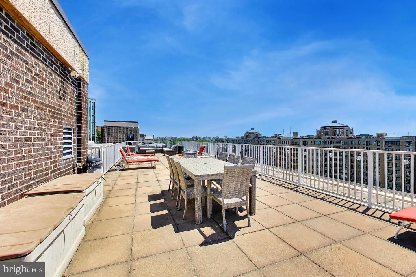 2501 Calvert Street NW #711 photo 18