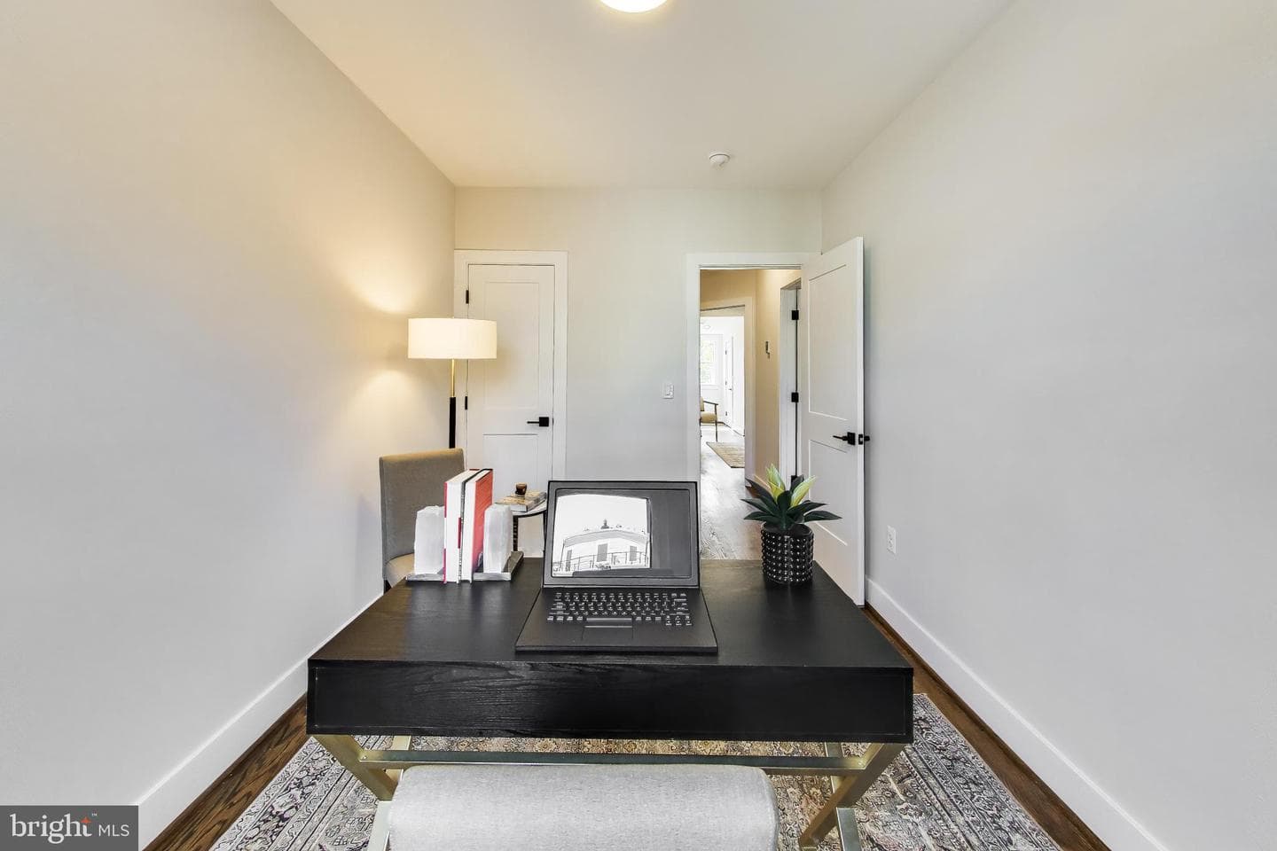 3527 Hertford Place NW photo 28