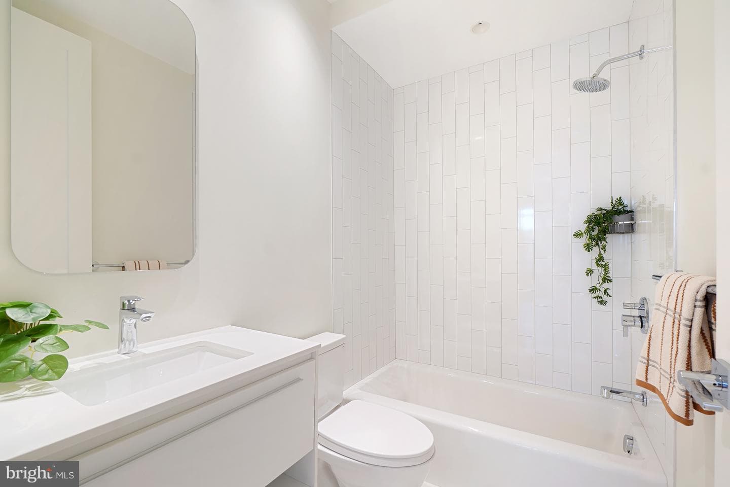 270 15th Street SE #202 photo 26
