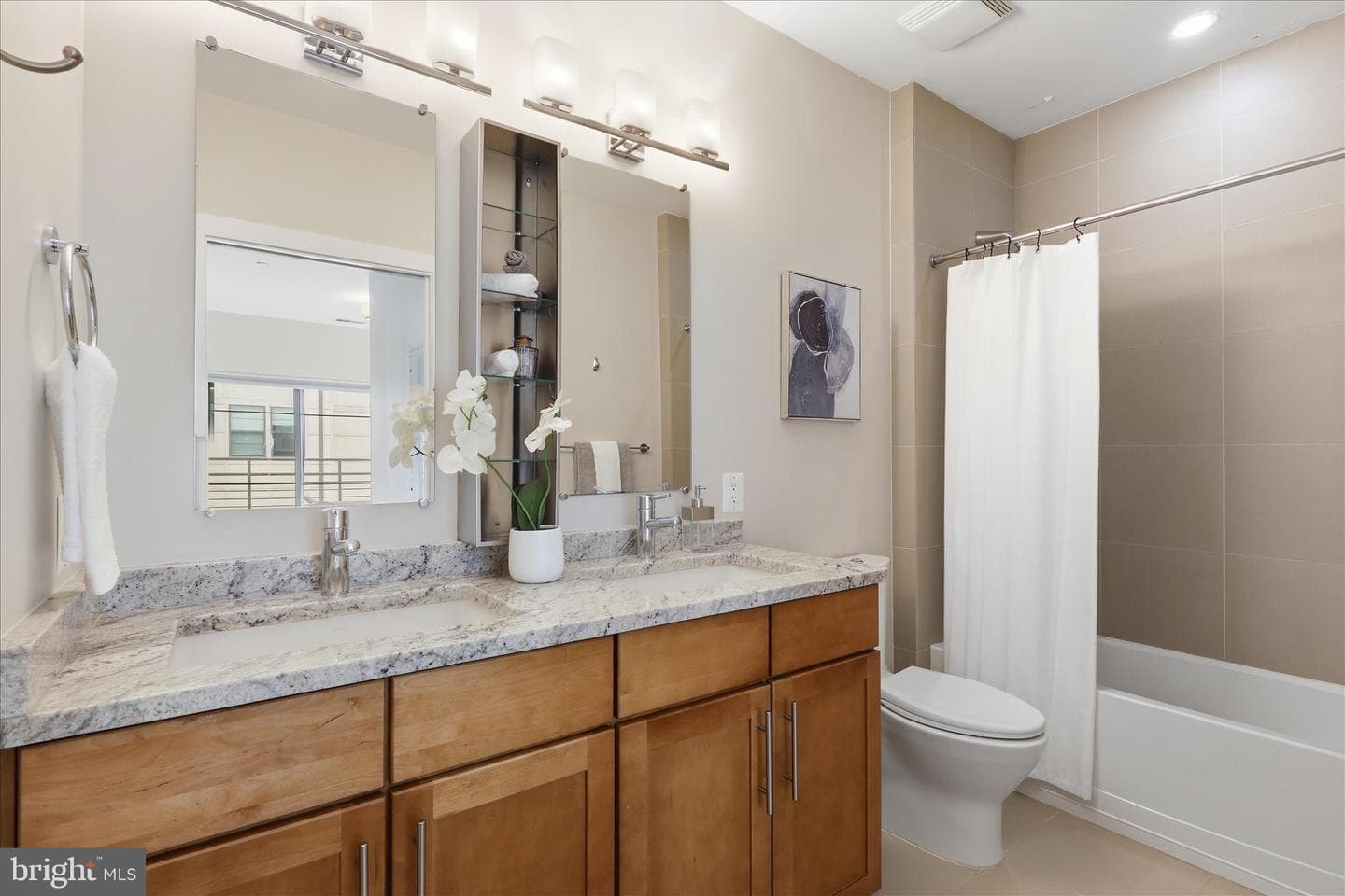 5201 Wisconsin Avenue NW #406 photo 15
