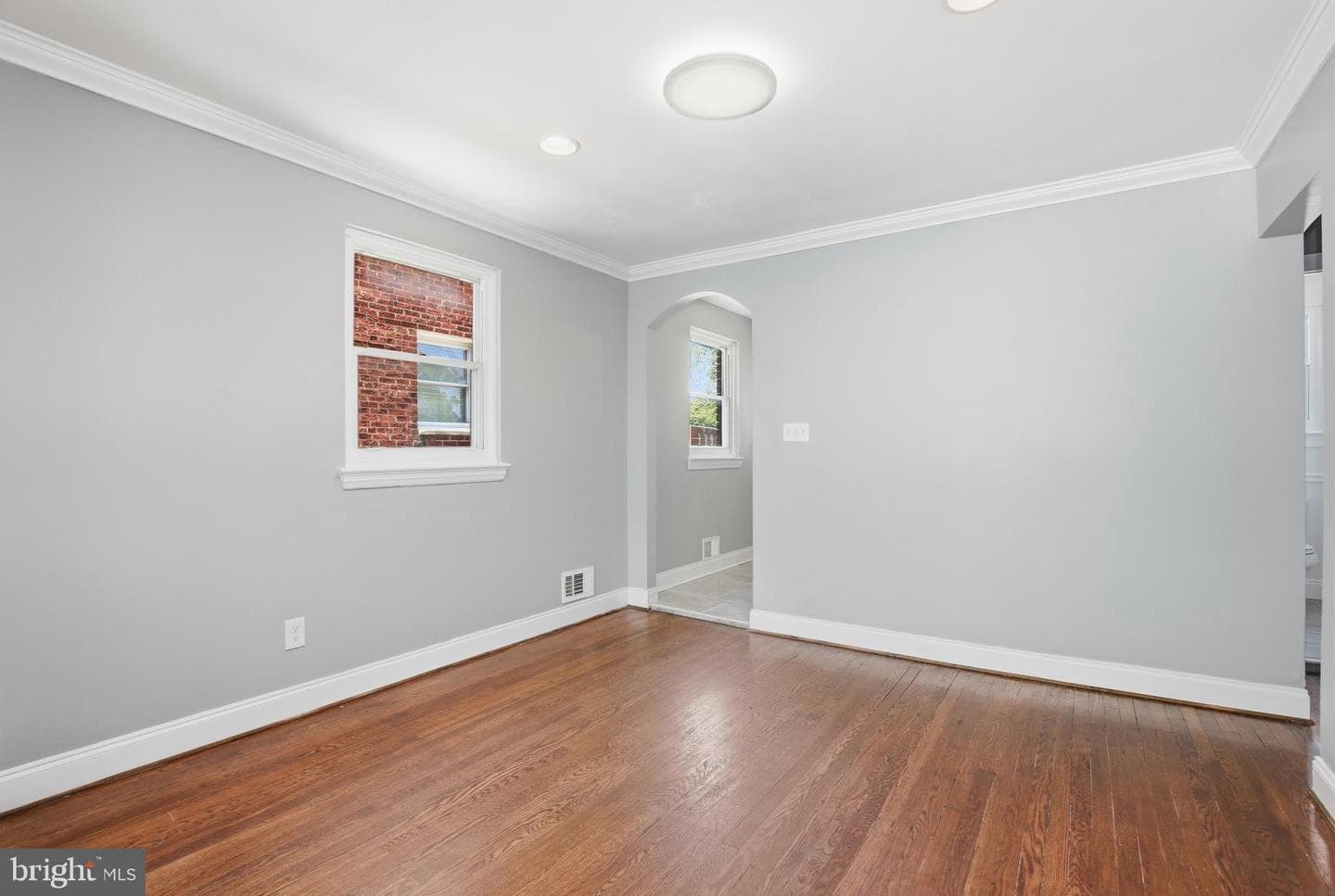 624 Jefferson Street NE photo 12