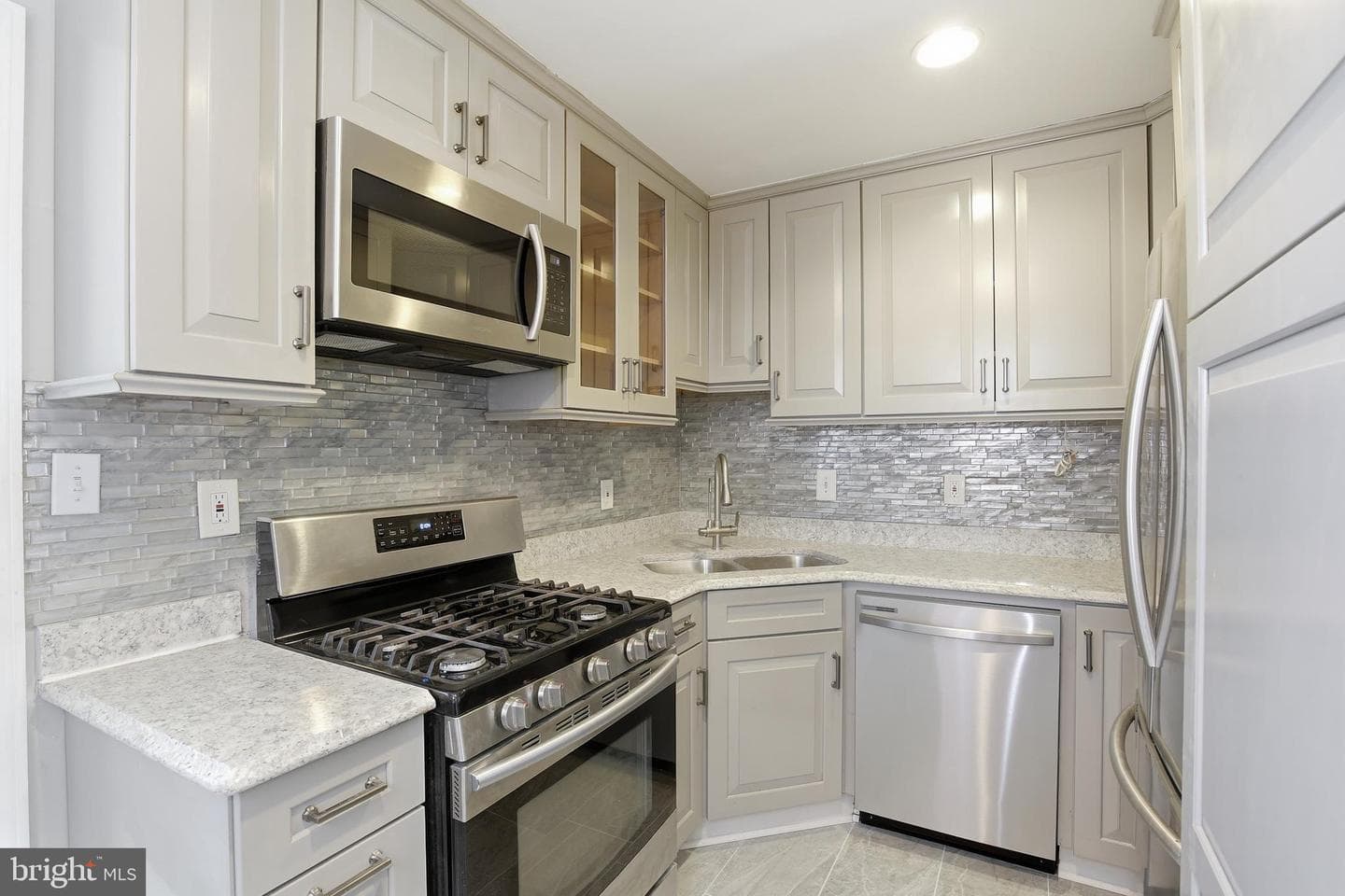 624 Jefferson Street NE photo 15