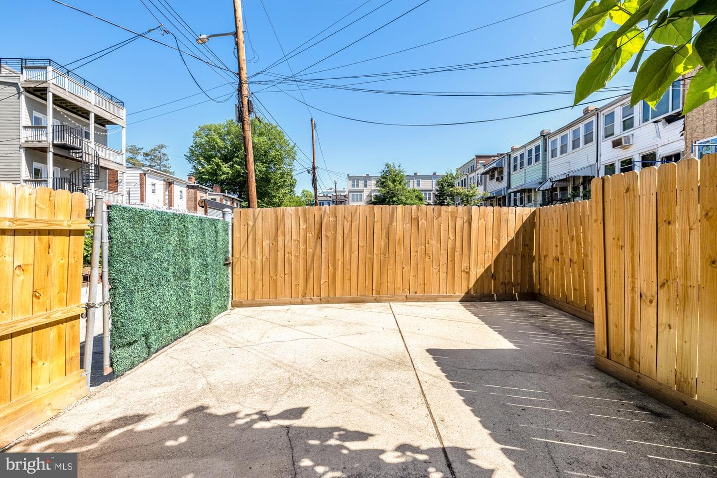410 Franklin Street NE photo 30