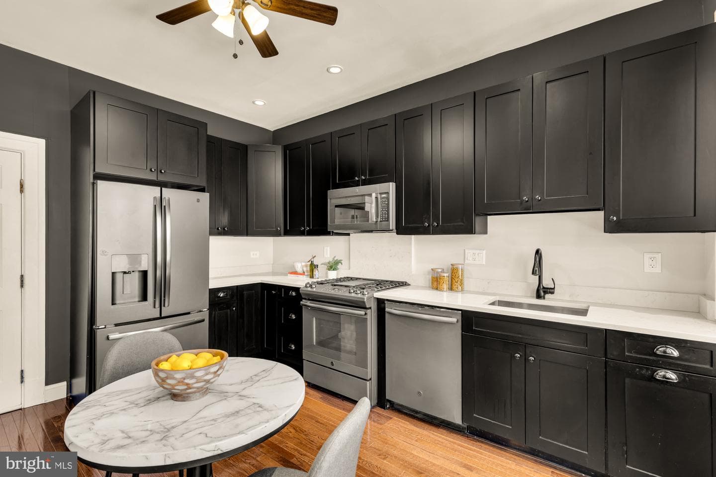 1860 California Street NW #401 photo 4