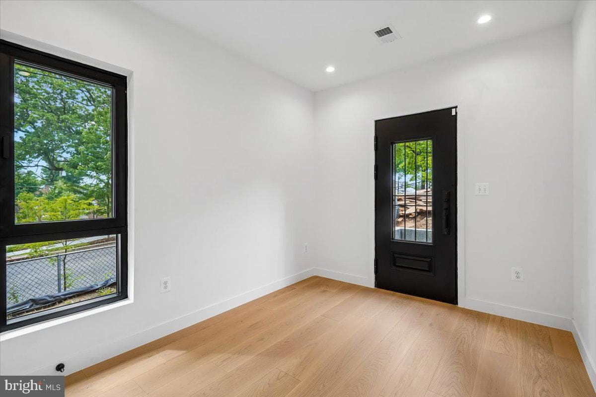 4900 Astor Place SE photo 29
