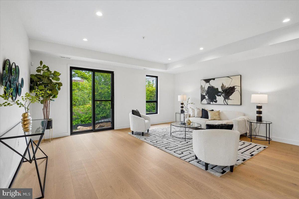 4900 Astor Place SE photo 5