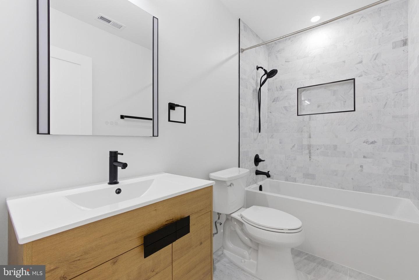 30 Kennedy Street NW #14 photo 16