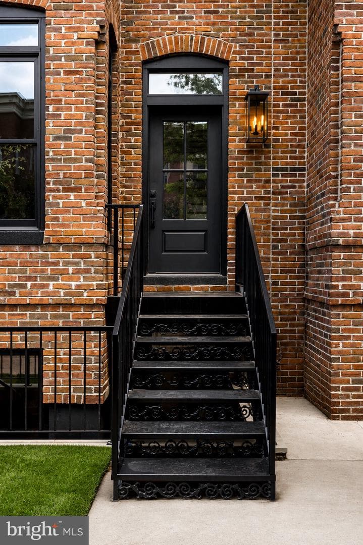 1241 4th Street NW photo 5