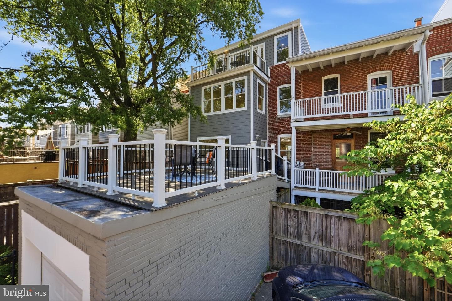 634 Lexington Place NE photo 16
