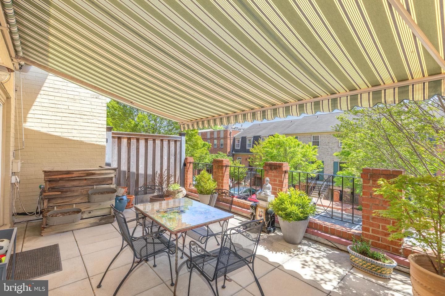 1662 Beekman Place NW #d photo 22