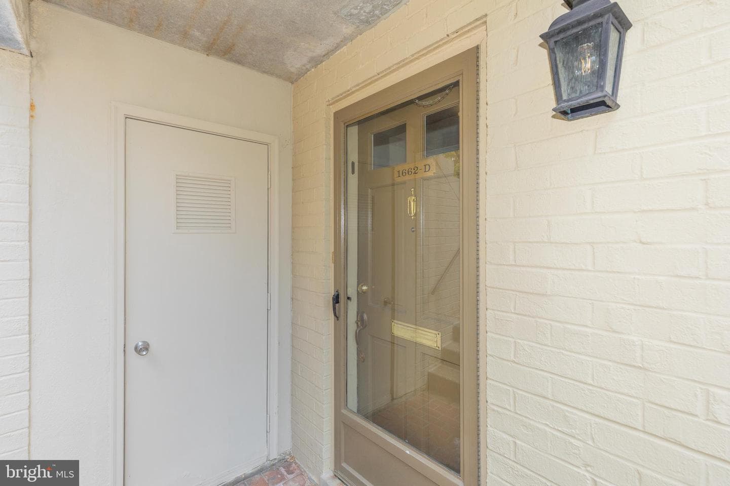1662 Beekman Place NW #d photo 58