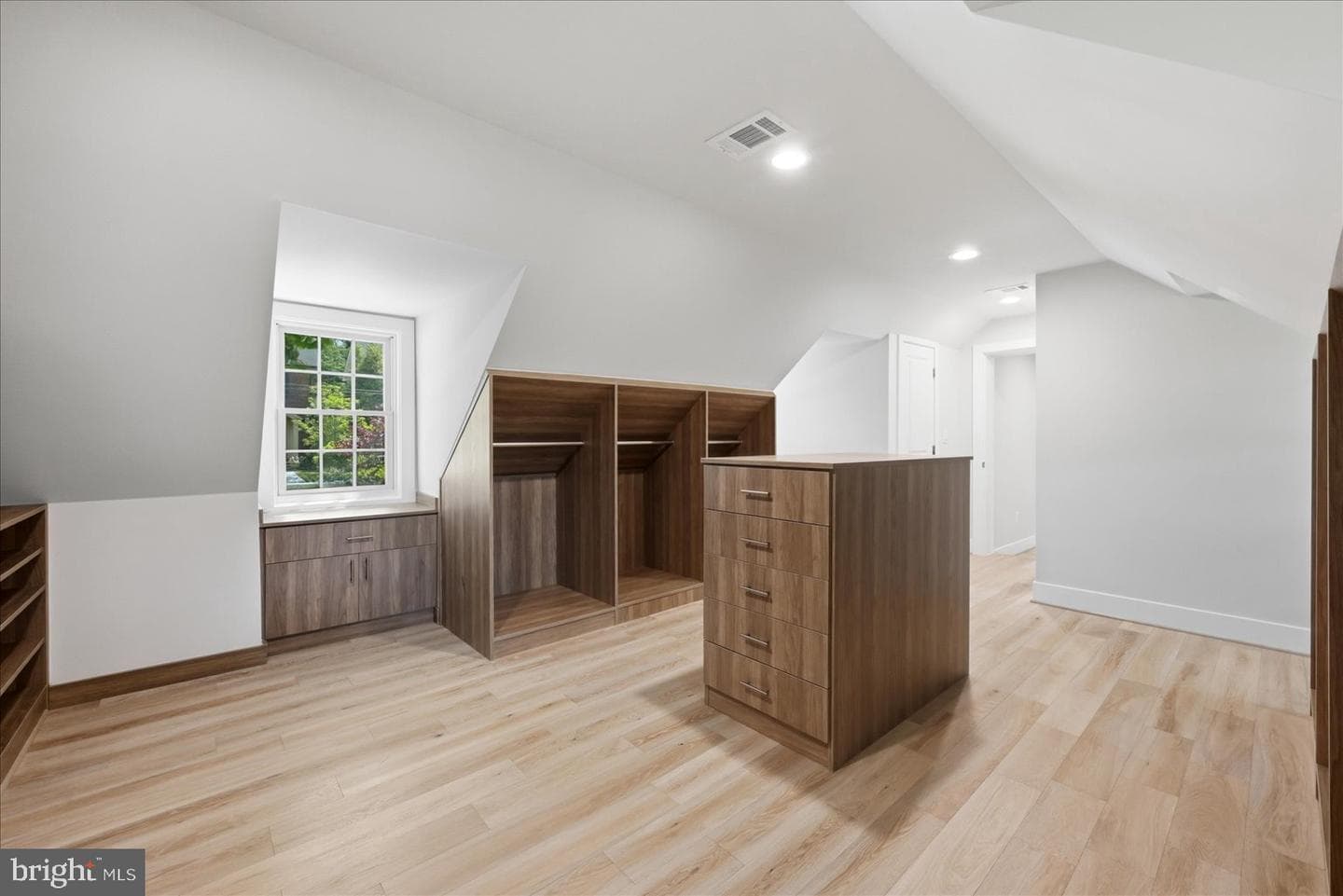 3517 Rodman Street NW photo 27