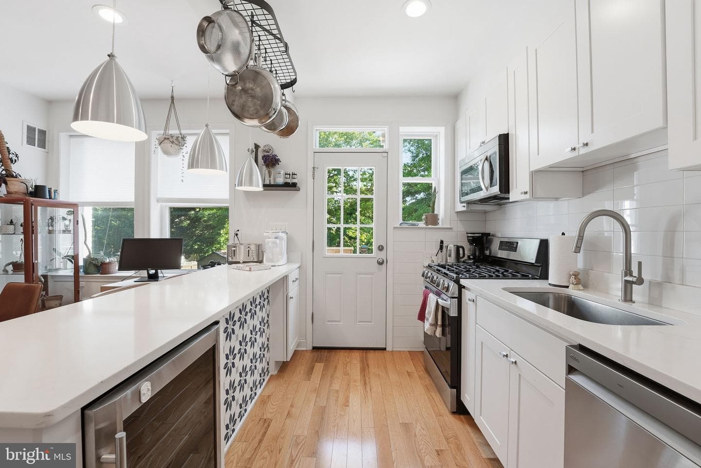 52 Hamilton Street NW photo 4