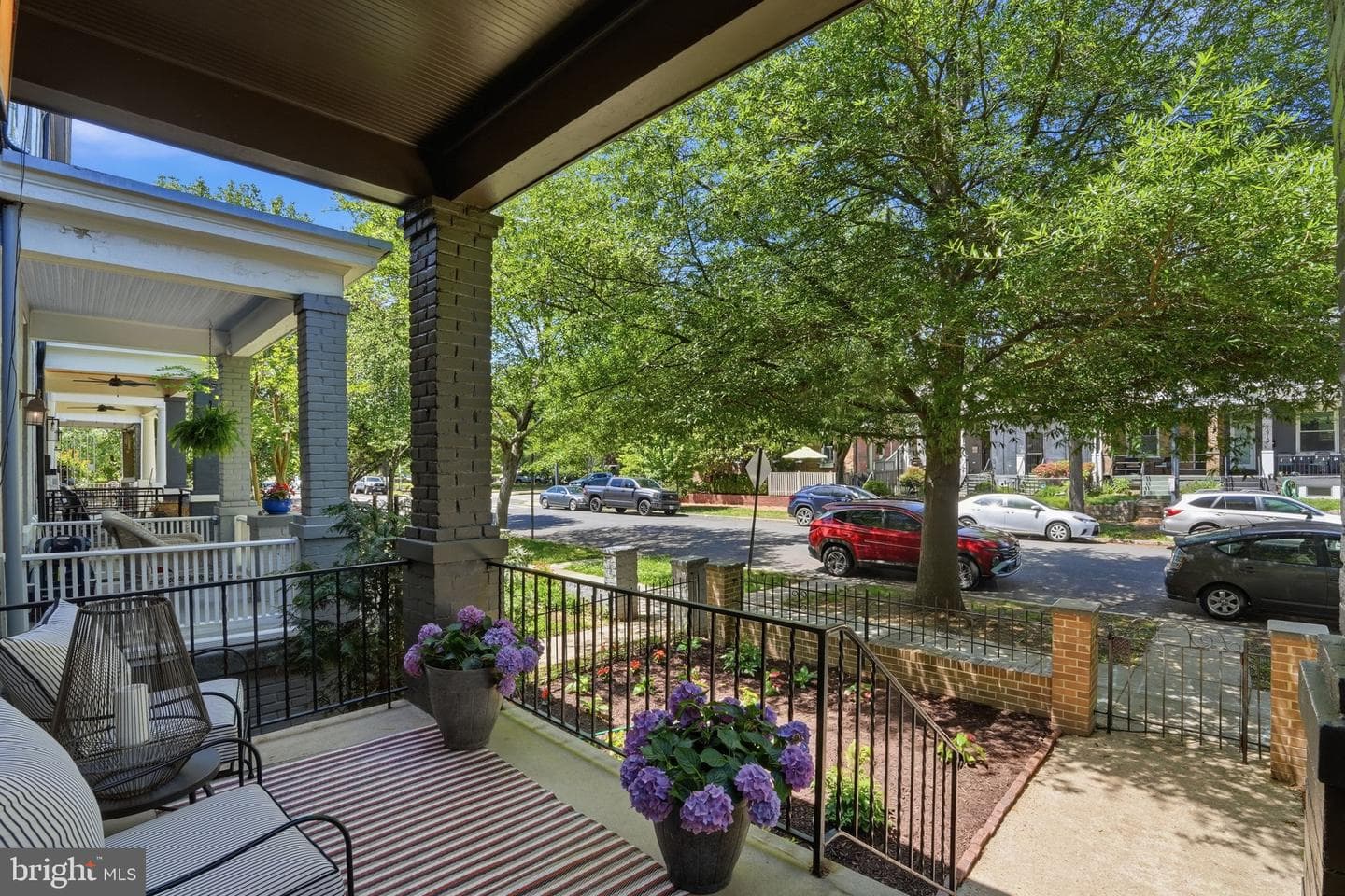 1609 G Street SE photo 2