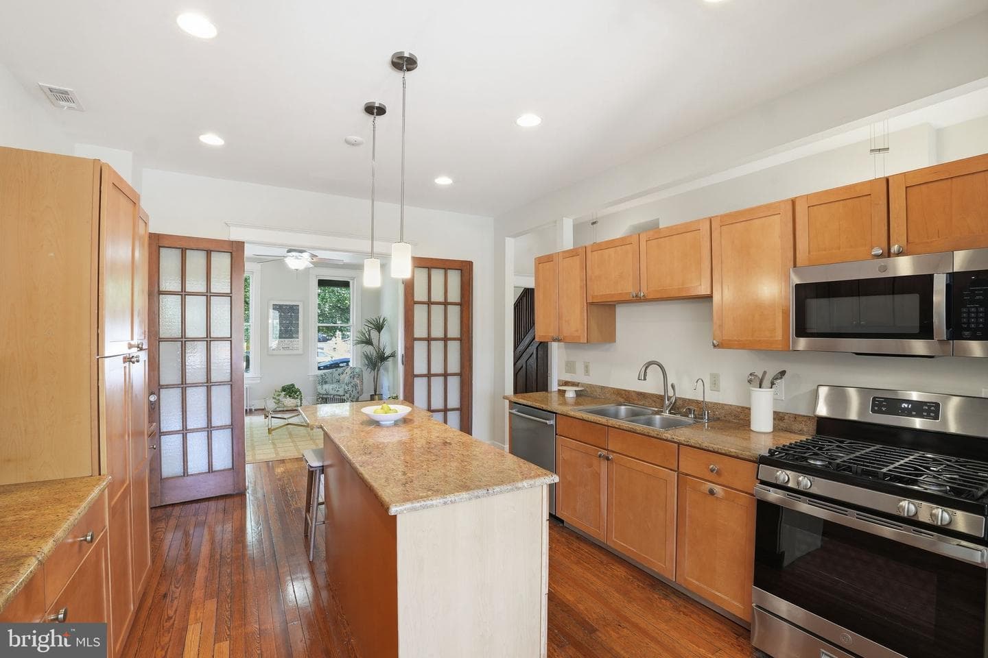 1609 G Street SE photo 9