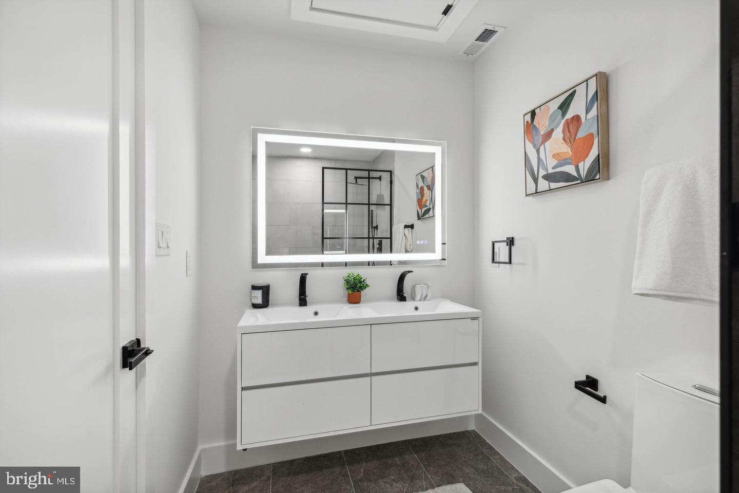 705 Quincy Street NE #2c photo 7